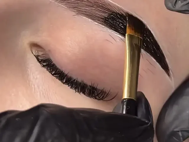 Eyebrow Tint